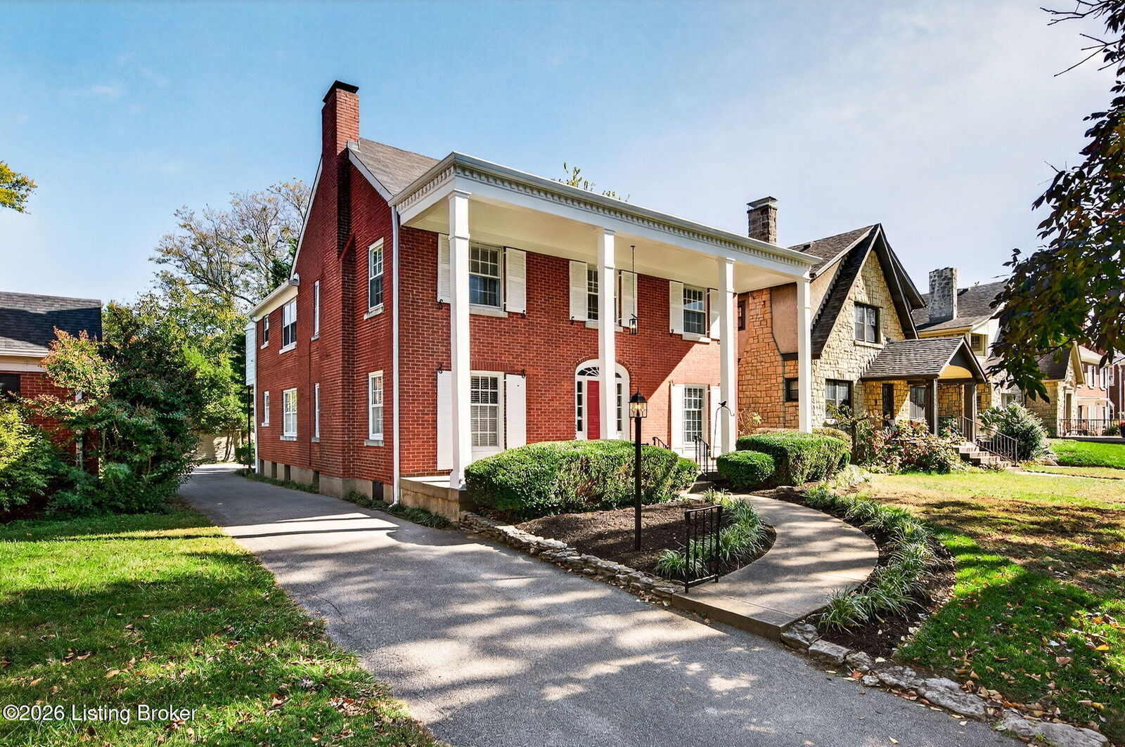 Property Photo: 2325 Broadmeade Rd 2 KY 40205