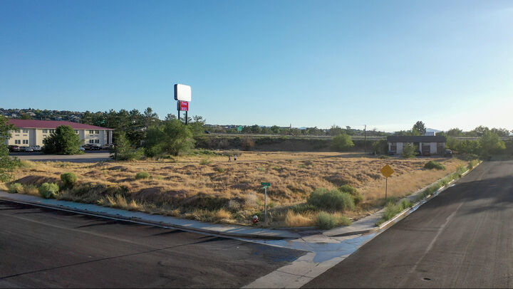 Property Photo: 400 N 1100 W UT 84721