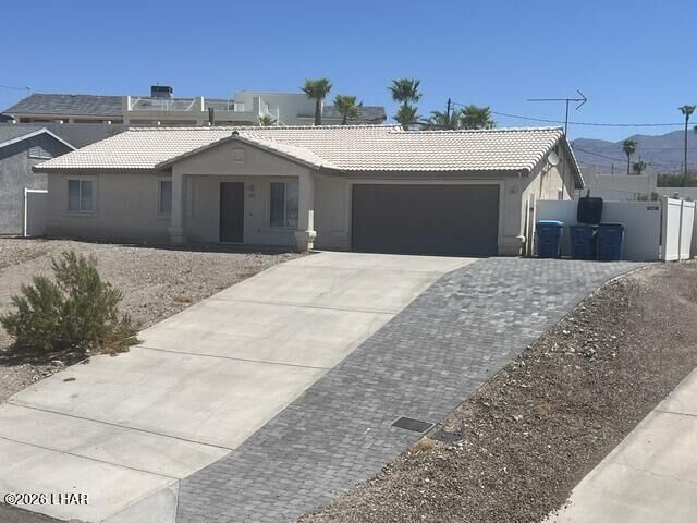 Property Photo: 2713 Huntington Dr AZ 86404