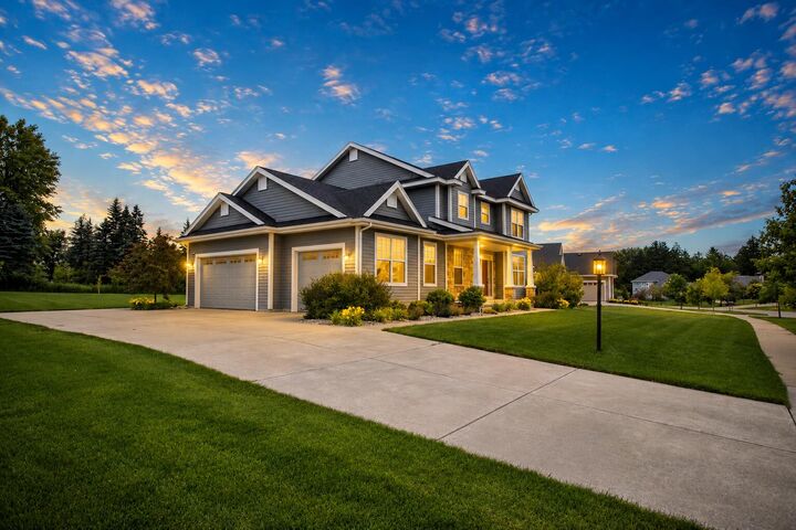 Property Photo:  7850 W Mourning Dove Ln  WI 53097 
