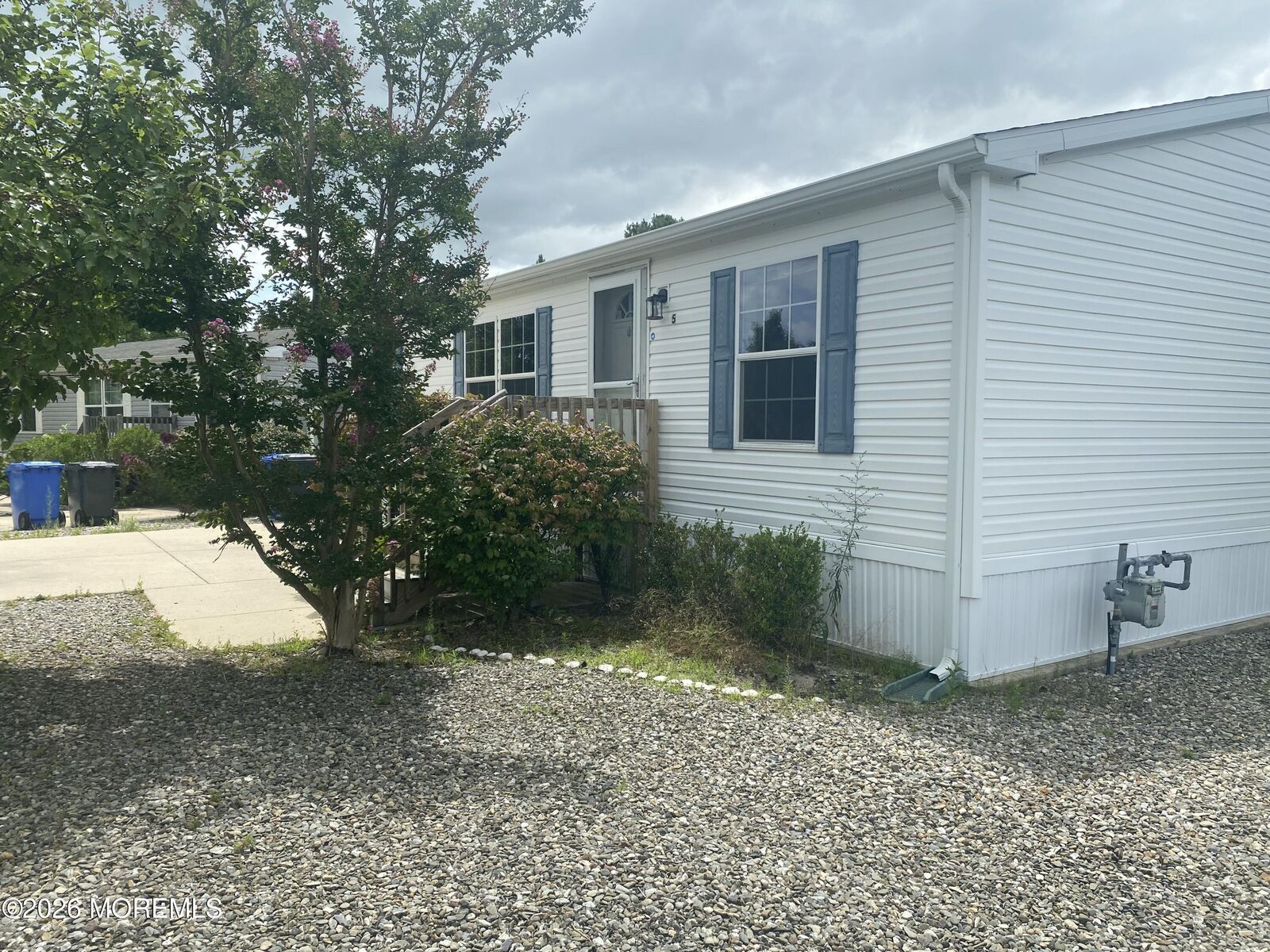 Property Photo:  5 Maple Tree Court  NJ 08050 