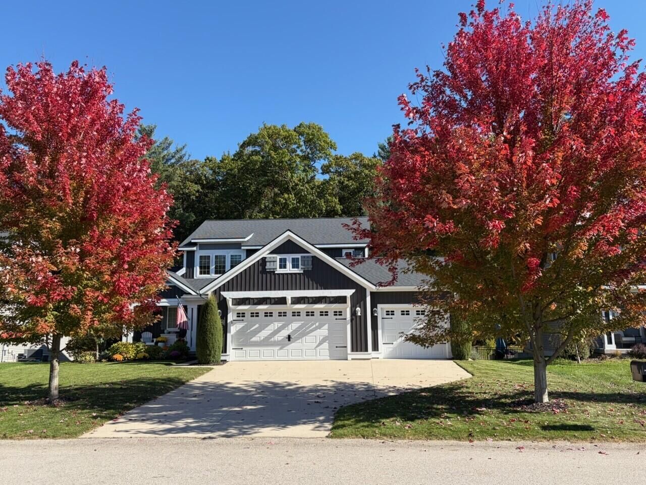 Property Photo:  16964 Arbor Way Drive  MI 49448 