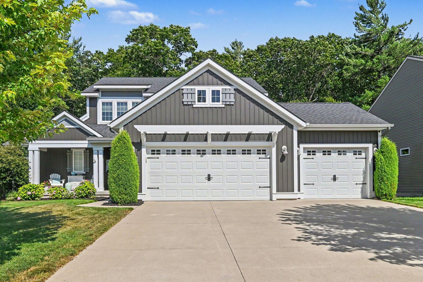 Property Photo: 16964 Arbor Way Drive MI 49448