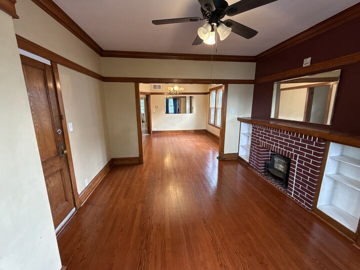 Property Photo:  3029 N Christiana Avenue 2  IL 60618 