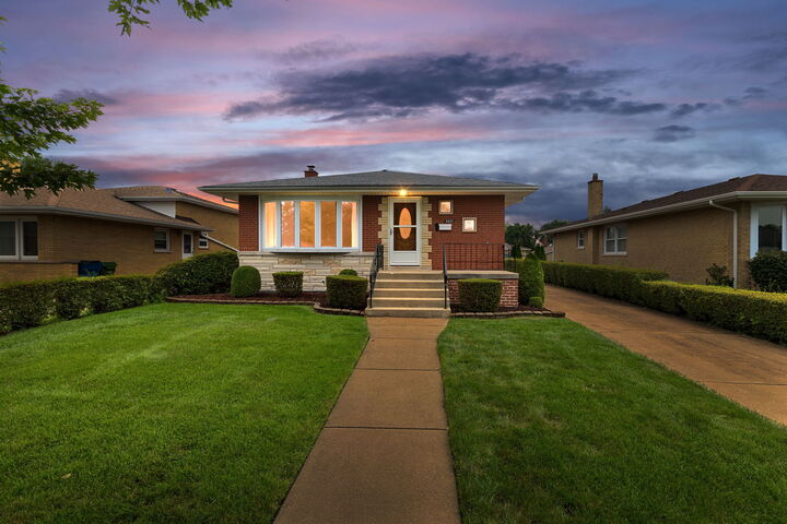 Property Photo:  4537 W 100th Place  IL 60453 