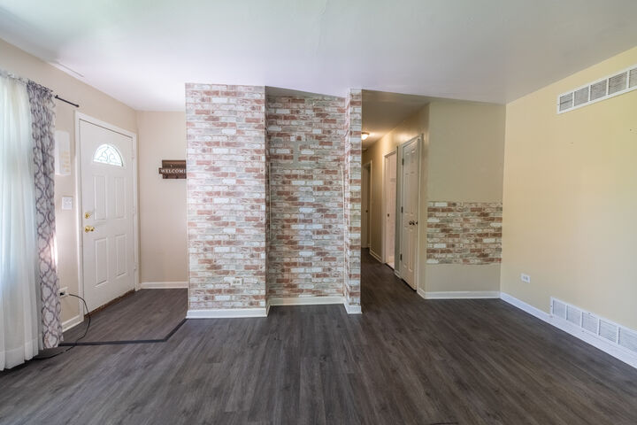Property Photo:  2207 Carmel Boulevard  IL 60099 
