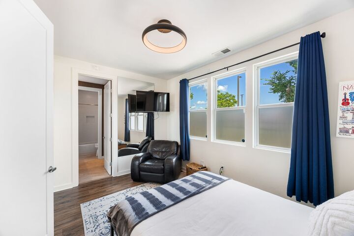 Property Photo: 227 Oceola Ave 1 TN 37209