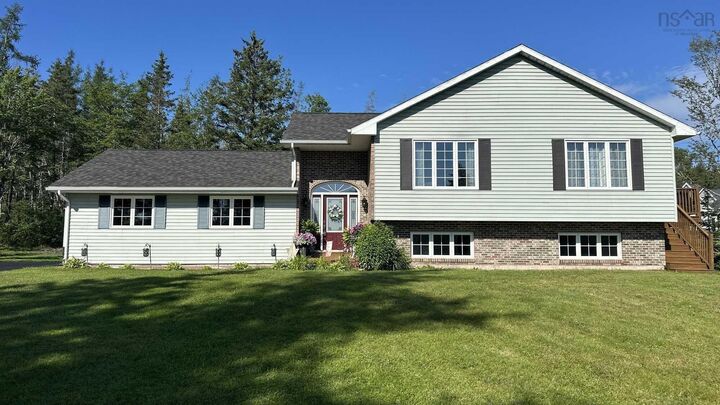 14 Lower Harmony Road — photo 1