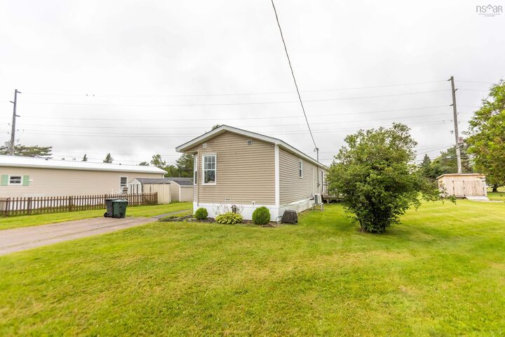 Property Photo:  8 Lorne Crescent  NS B4H 4B7 