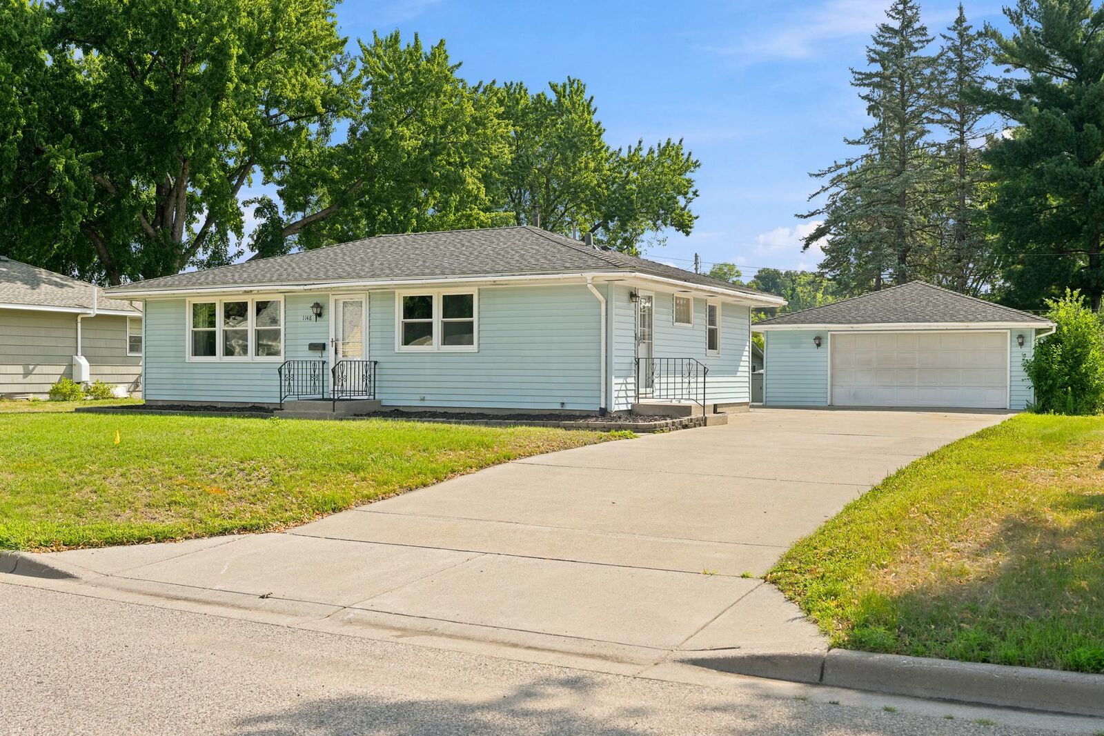 Property Photo:  1148 Aurora Avenue  MN 55071 