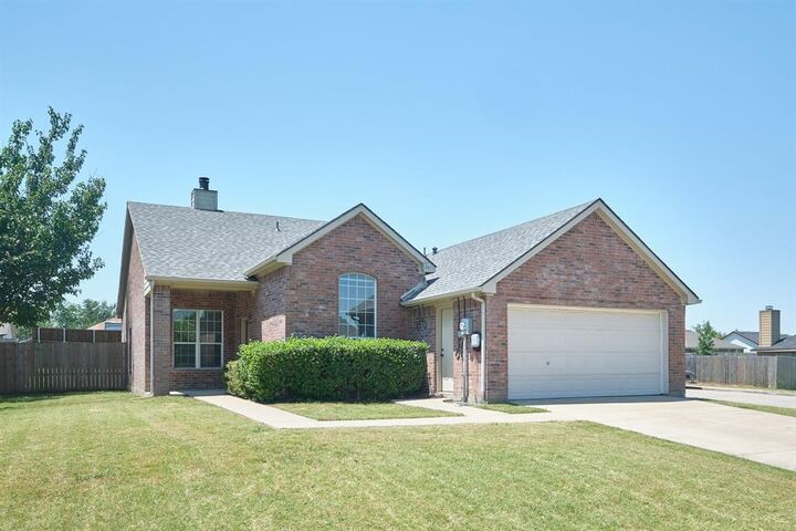 Property Photo:  501 Harvard Drive  TX 75407 