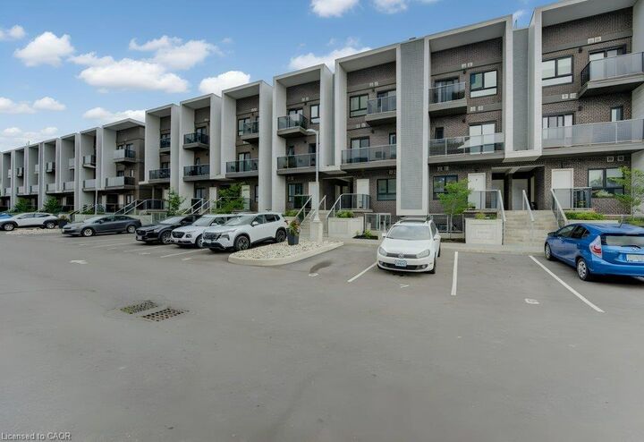 Property Photo:  1430 Highland Road W 18A  ON N2N 0C3 