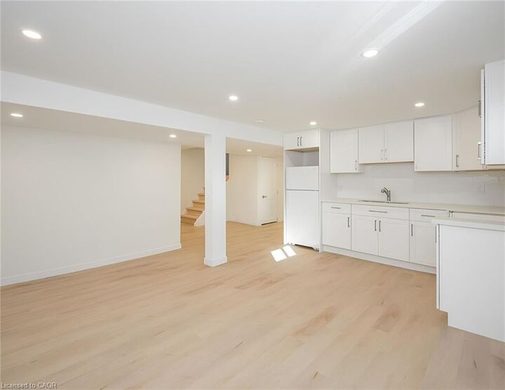 Property Photo:  781 Ninth Avenue Lower  ON L8T 2A7 
