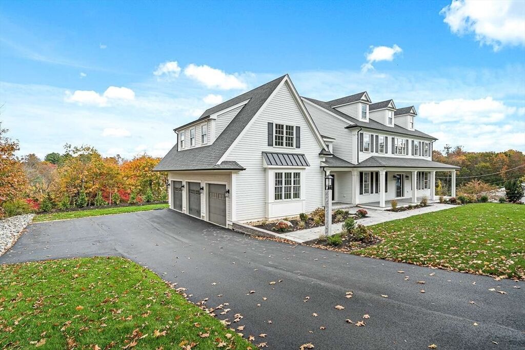 Property Photo:  14 Liana Street  MA 01801 