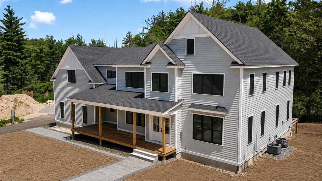 Property Photo:  11 Betsy Lane  MA 01969 