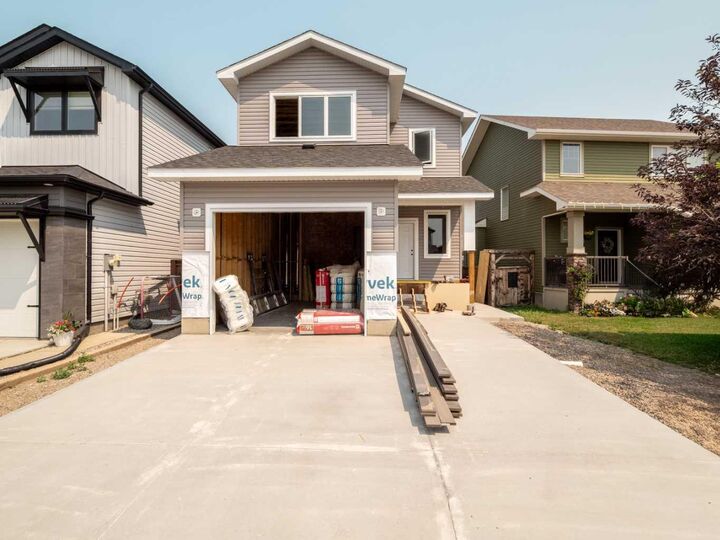 Property Photo: 341 Westgate Crescent AB T1M 0E3