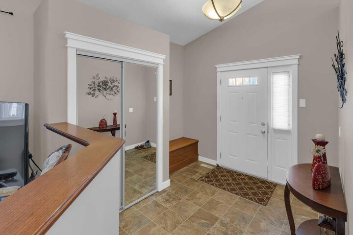 Property Photo:  44 Ravenslea Crescent SE  AB T4A 0H3 