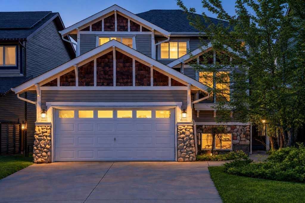 Property Photo: 40 Cougar Ridge Heights SW AB T3H 4X5