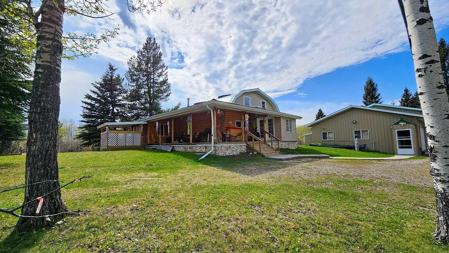 Property Photo: 54051 Township Road 351A AB T0M 1C0