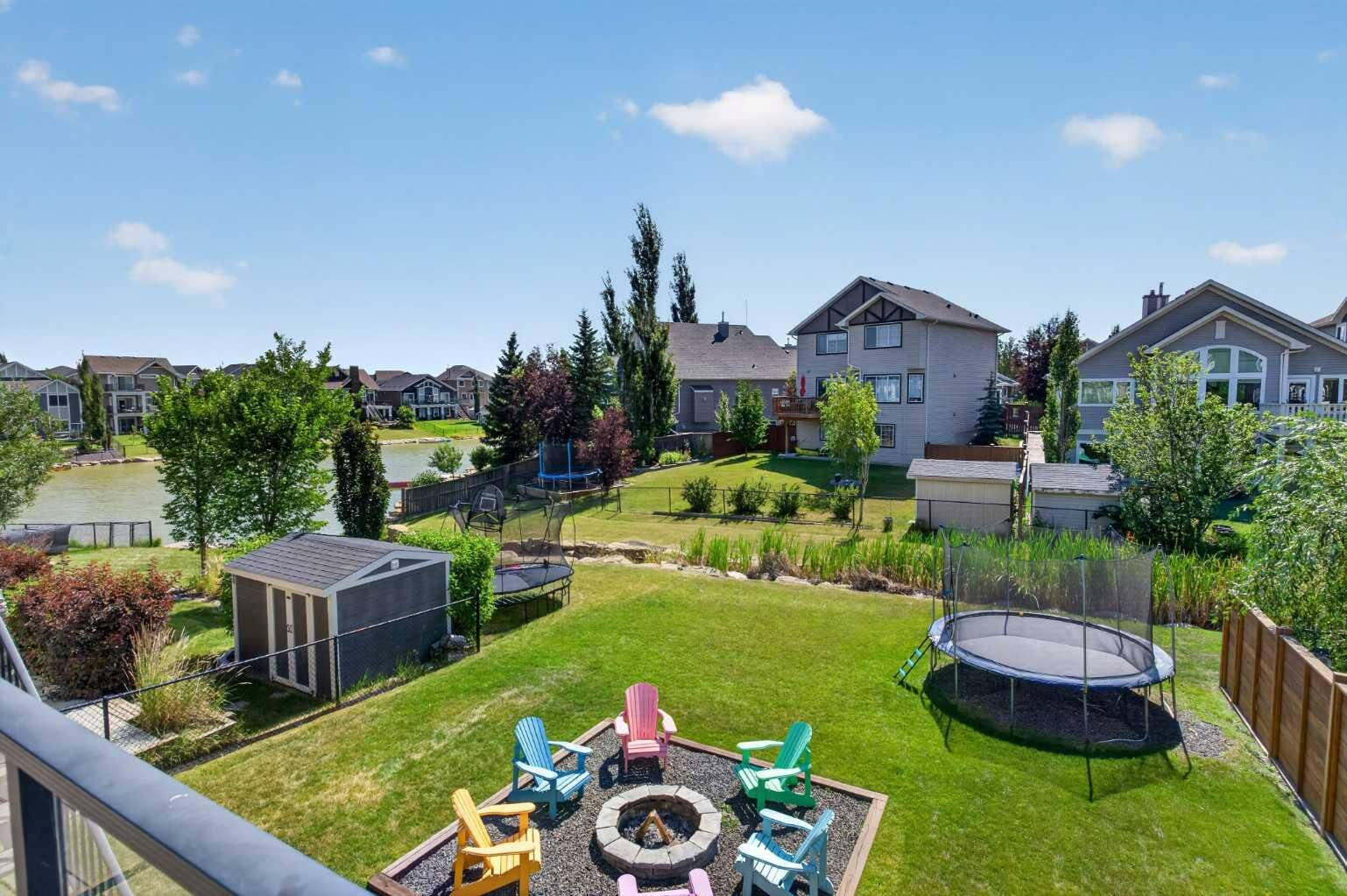 Property Photo: 325 Bayside Crescent SW AB T4B 4H1