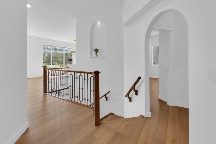 Property Photo: 99 Edgeridge View NW AB T3A 5Z1