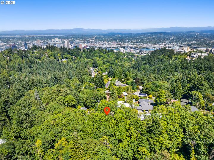 Property Photo:  SW Sherwood Pl 53  OR 97201 