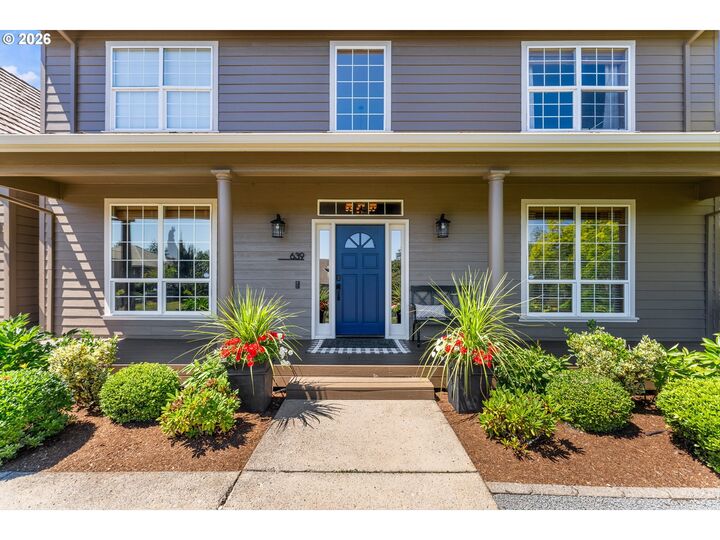 Property Photo:  639 NW Fremont St  WA 98607 