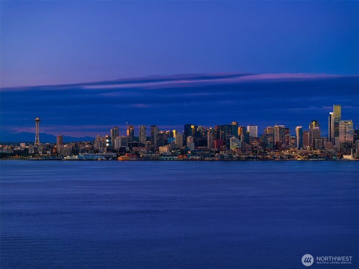 Property Photo: 1101 Harbor Avenue SW 2C WA 98116