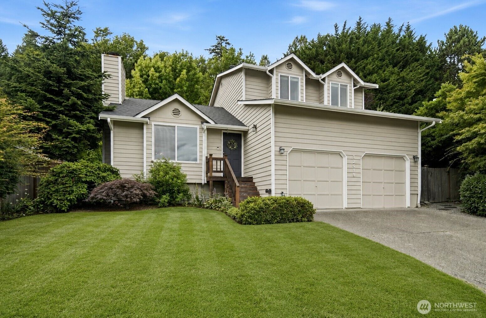 Property Photo:  12419  93rd Avenue NE  WA 98034 