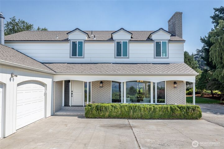 Property Photo: 2328 Easy Street WA 98801