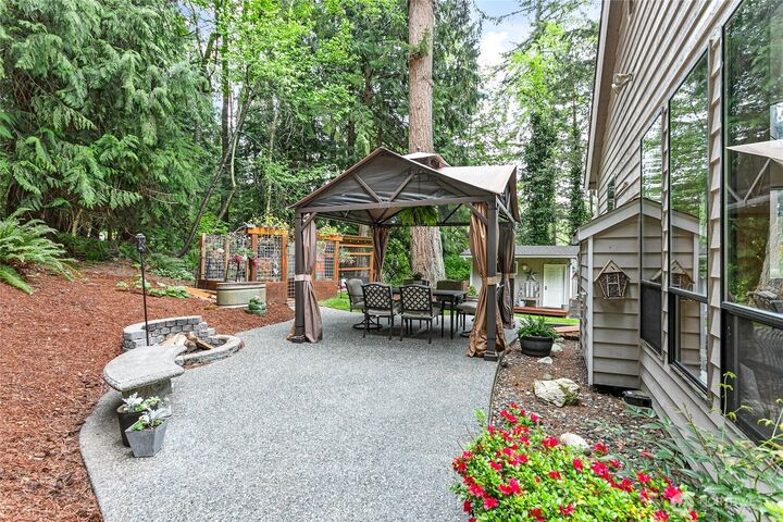 Property Photo:  2336  Northshore Road  WA 98226 