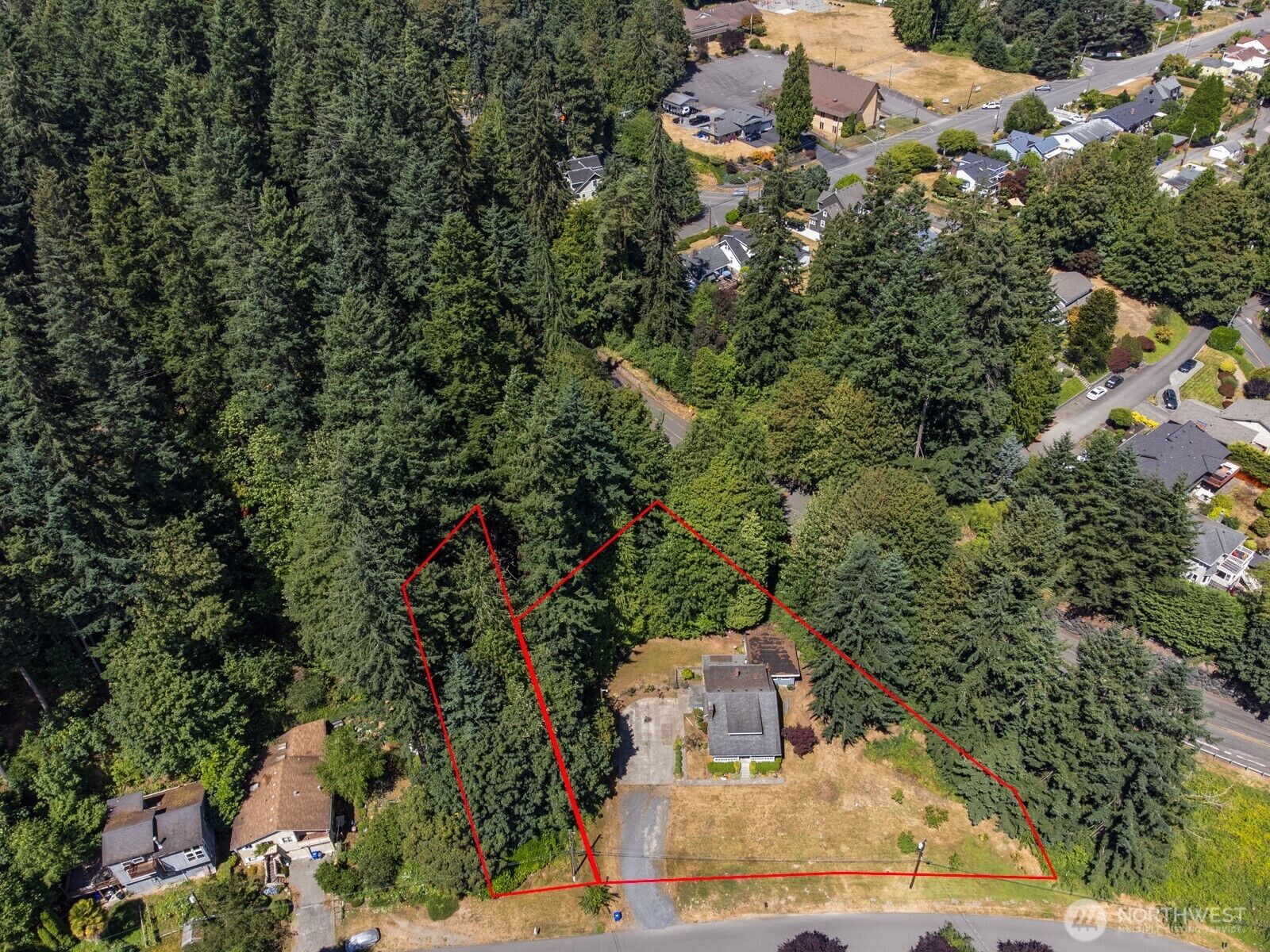 Property Photo:  42 Xx  Crescent Avenue  WA 98203 