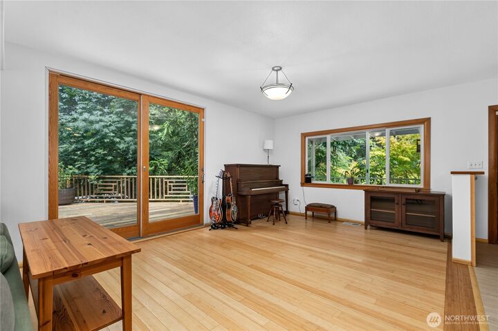 Property Photo:  14325 E Lake Goodwin Road  WA 98292 