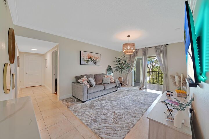 Property Photo:  231 SW 116th Avenue 19208  FL 33025 
