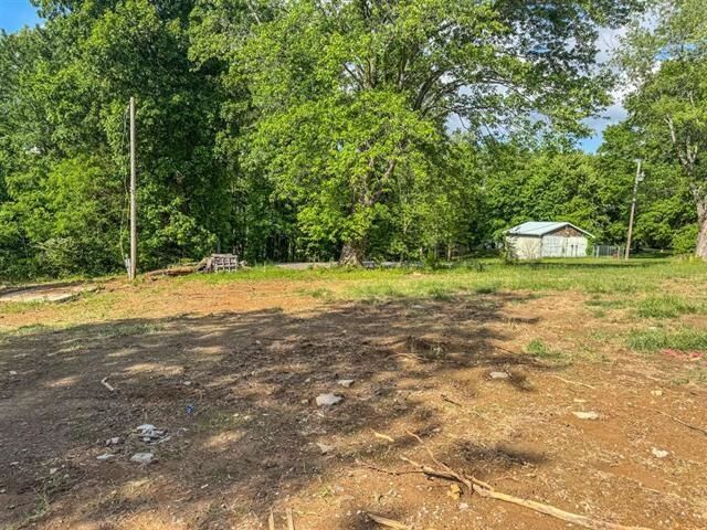 Property Photo:  201 Barren Drive  KY 42164 