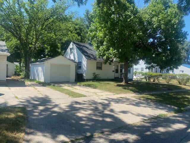 Property Photo:  1630 Cleveland Street  WI 53511 