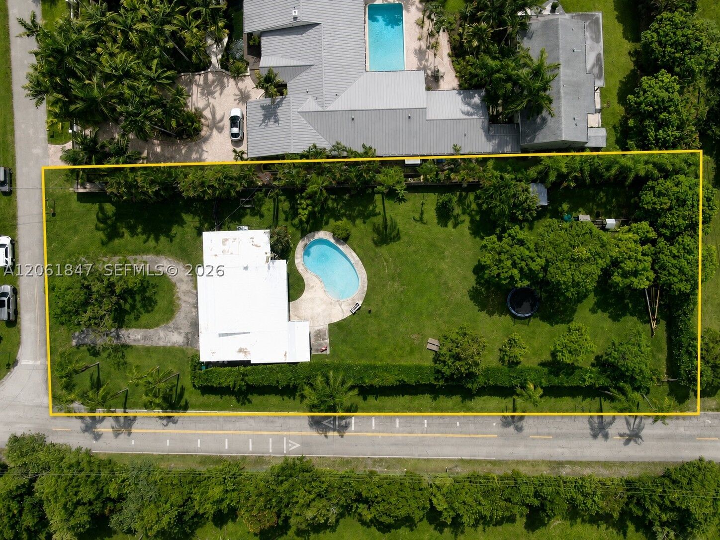 Property Photo: 7550 SW 75th St FL 33143