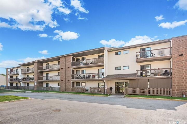 Property Photo:  211 Tait Place 307  SK S7H 5L5 