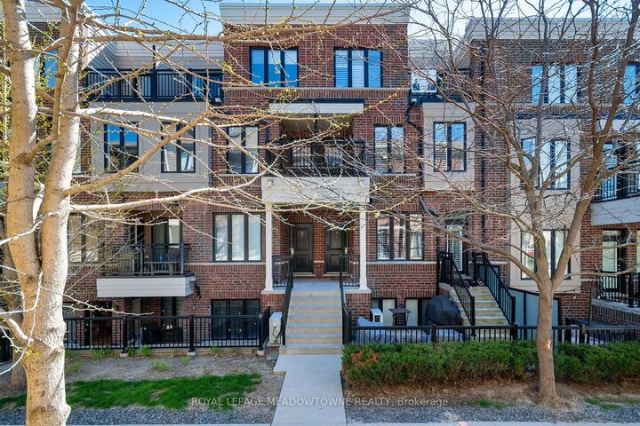 10 Carnation Avenue 19 — photo 1