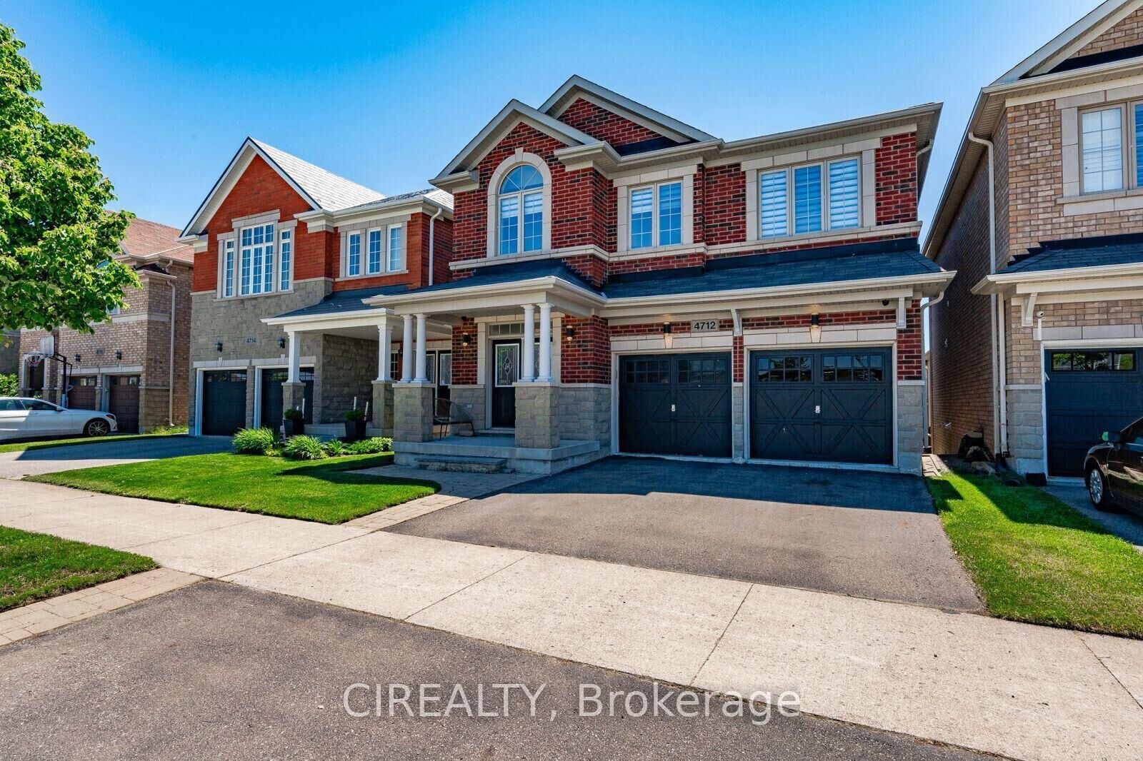 Property Photo:  4712 Doug Wright Drive  ON L7M 0K2 