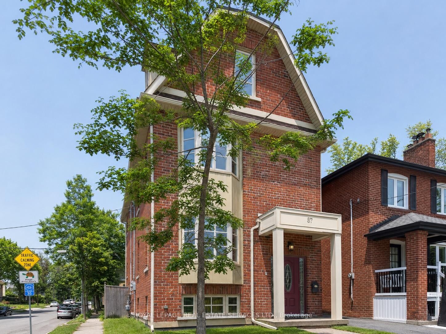 Property Photo: 87 Lawrence Avenue W ON M5M 1A7