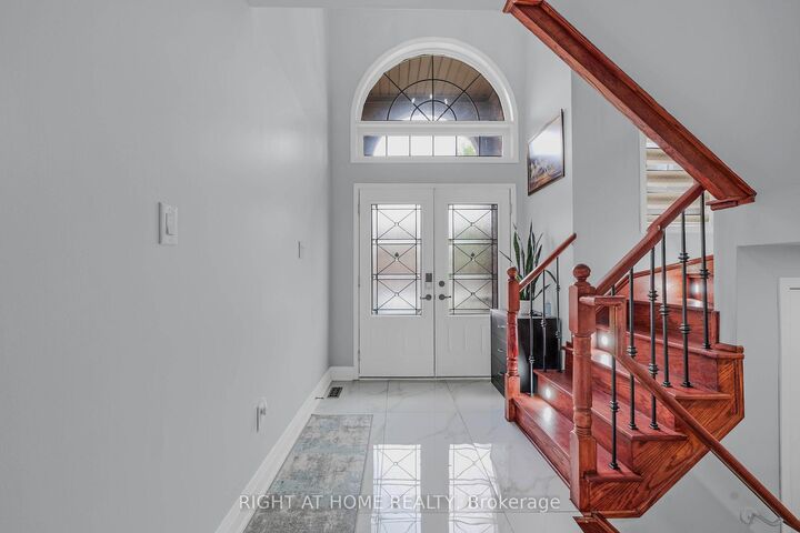 Property Photo: 86 Whitehouse Crescent ON L6P 1L6