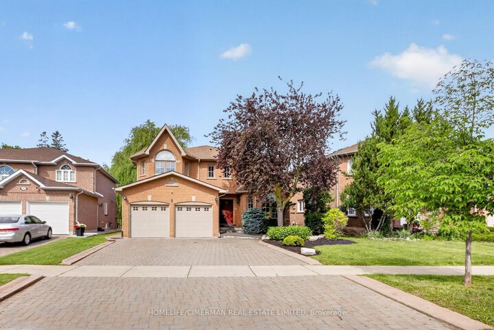 Property Photo: 6 Creekview Avenue ON L4C 9X1