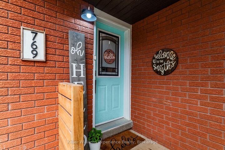 Property Photo: 769 Pratt Avenue ON L4R 5A2