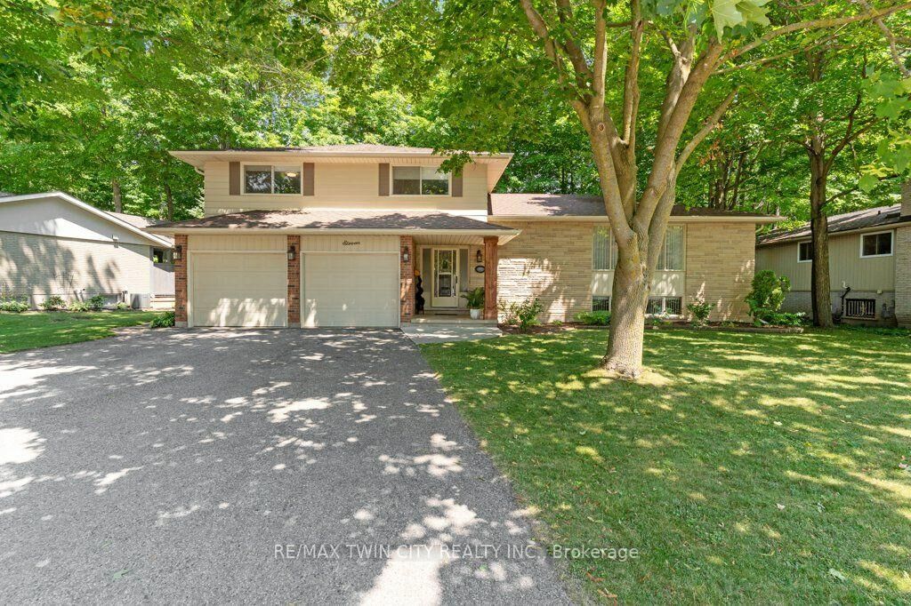 Property Photo: 11 Grey Owl Drive ON N3B 1S4