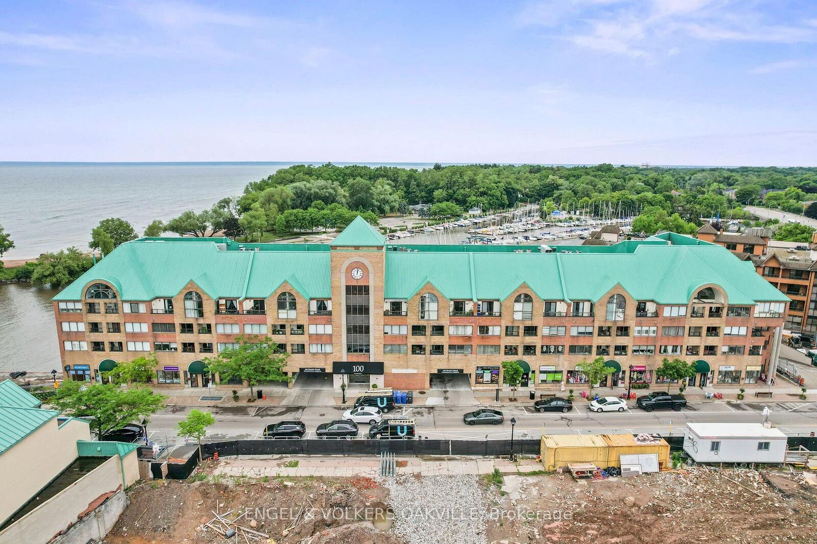 Property Photo: 100 Bronte Road 416 ON L6L 6L5