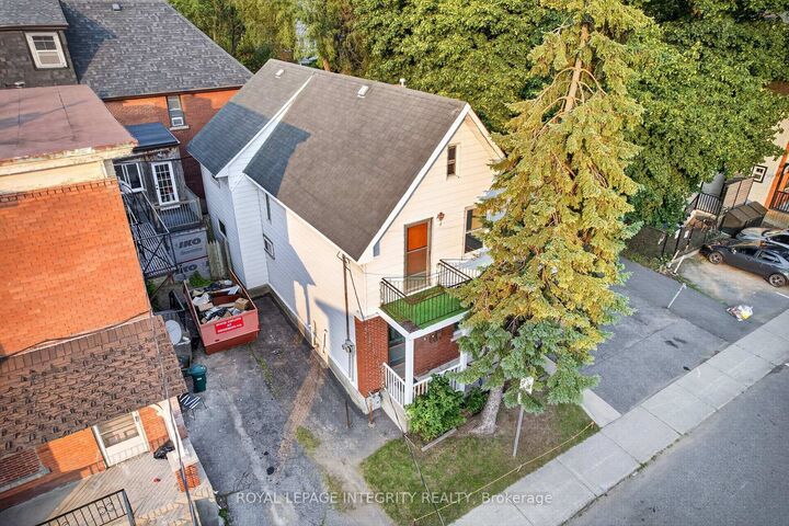 Property Photo: 141 Percy Street ON K1R 6C8
