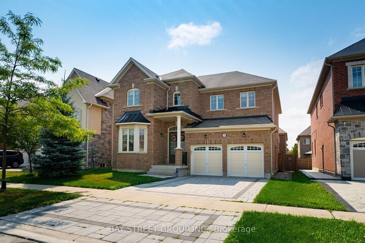 31 Woodgate Pines Drive — photo 1