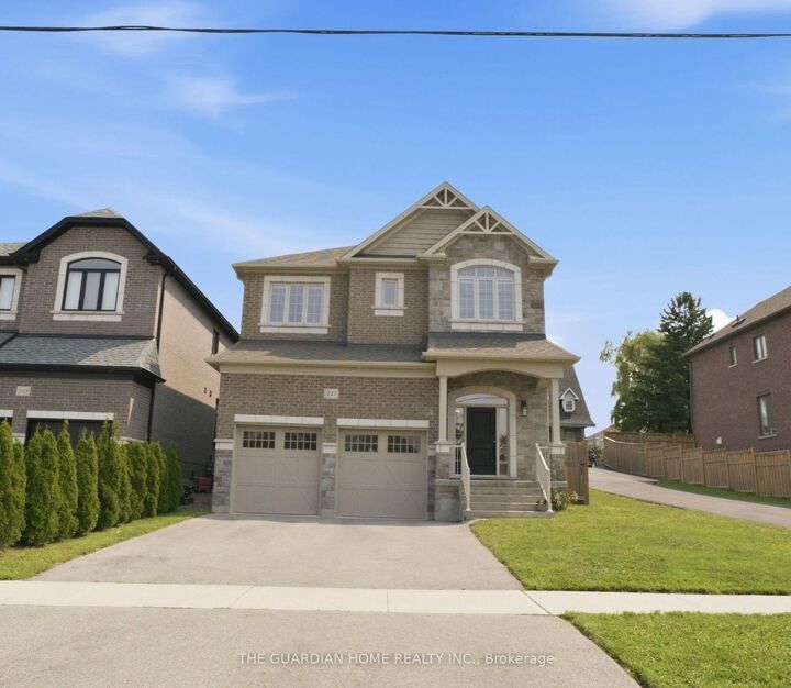 Property Photo:  1227 Grandview Street N  ON L1K 2S9 