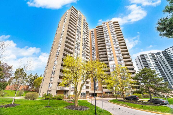 Property Photo: 10 Martha Eaton Way 1802 ON M6M 5B3